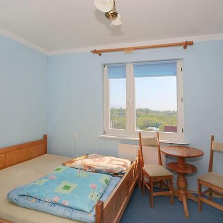 Pokoje Goscinne Greta Leba Exteriér fotografie